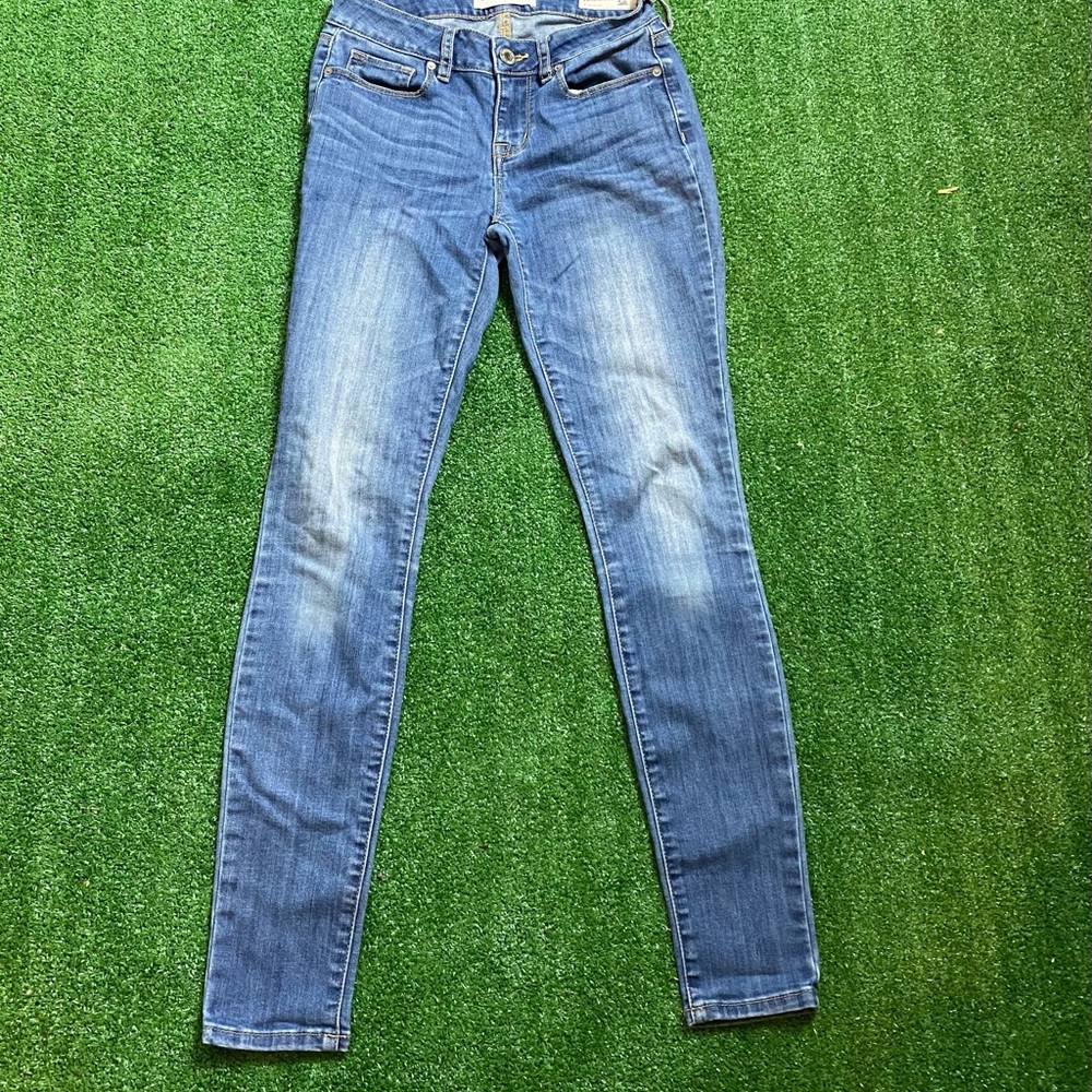 Bullhead Blue Skinny Jeans